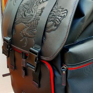 ROBERT GRAHAM BAG/ BACKPACK THIS BAG IS ABSOLUTELY GORGEOUS!